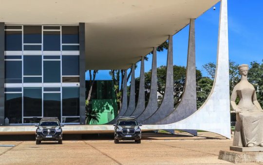 STF marca julgamento de mais 30 réus por atos golpistas de 8/1