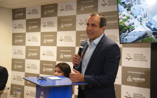 Prefeitura inaugura Centro de Formação de Professores Emília Ferreira