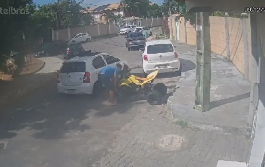 Câmera de segurança registra furto de quadriculo em Itacaré