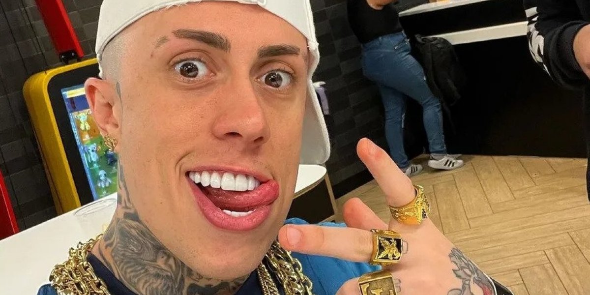 "Estou solteiro", diz Mc Daniel após affair com influenciadora
