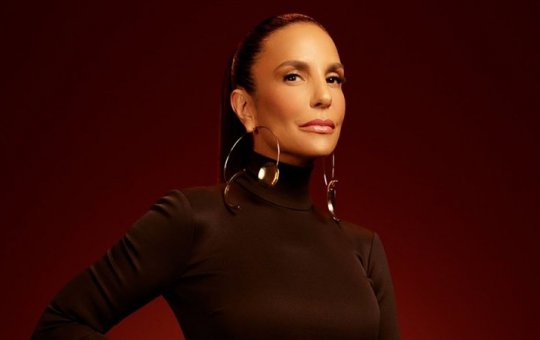 Ivete Sangalo anuncia documentário em comemoração aos 30 anos de carreira
