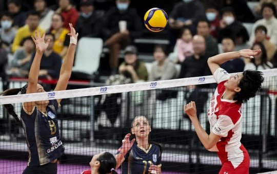 Vôlei: Minas perde na estreia e se complica no Mundial de Clubes