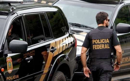 Polícia Federal prende homem ligado a facção que planejava sequestrar políticos