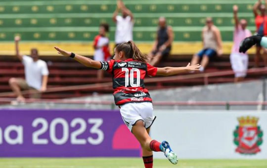 Flamengo supera Botafogo e fatura primeira edição da Copinha Feminina