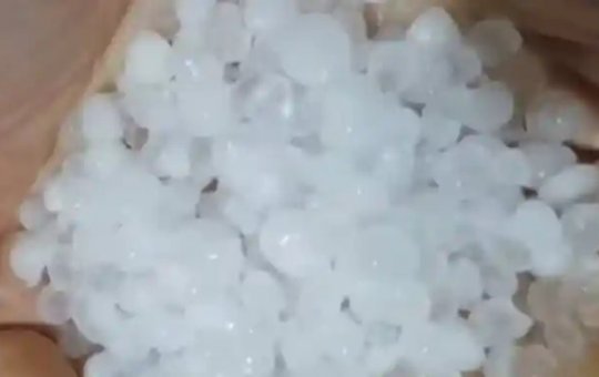 Barreiras: Chuva de granizo atinge a cidade após ondas de calor