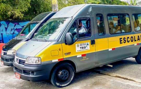 Criança é encontrada morta após ser esquecida em van escolar em São Paulo