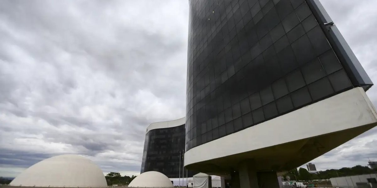 Mais de 138 mil novas urnas foram entregues para 2024, diz TSE