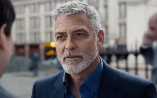George Clooney nega rumores sobre uma possível volta como Batman