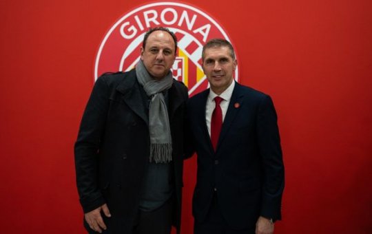 De férias, Rogério Ceni visita mais um clube do Grupo City