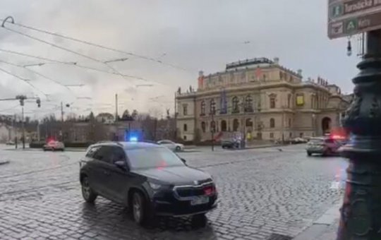 Ataque a tiros em universidade de Praga deixa mortos e feridos