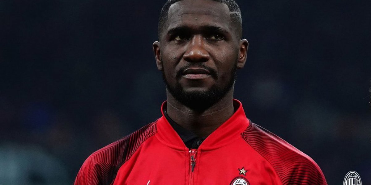 Vitória fecha contratação de zagueiro colombiano ex-Milan