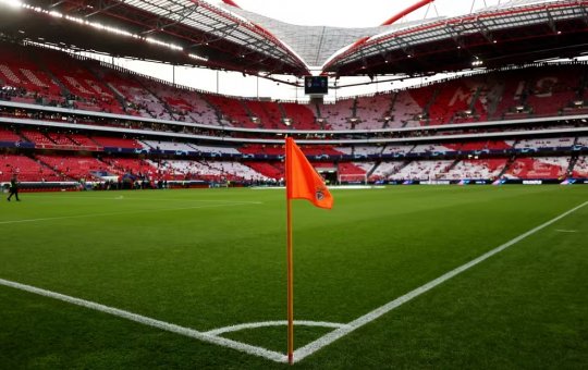 Torcedor é esfaqueado na arquibancada enquanto assistia jogo do Benfica