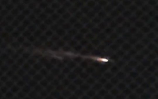 Baianos registram ponto de luz atravessando o céu do estado