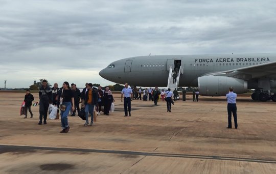 Terceiro grupo de repatriados vindos de Gaza chega ao Brasil
