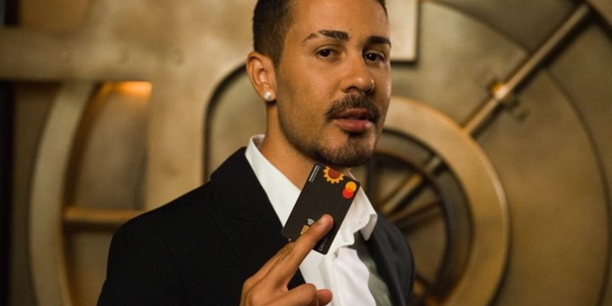 Influencer Carlinhos Maia é acusado por internautas de aplicar golpe bancário