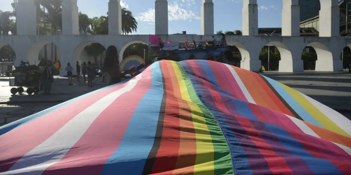 Cartórios registram 13 mil trocas de nomes de pessoas trans em 5 anos
