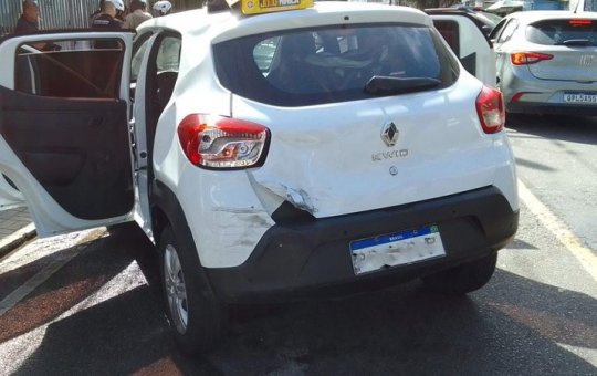 Trio é preso após roubar carro na Pituba