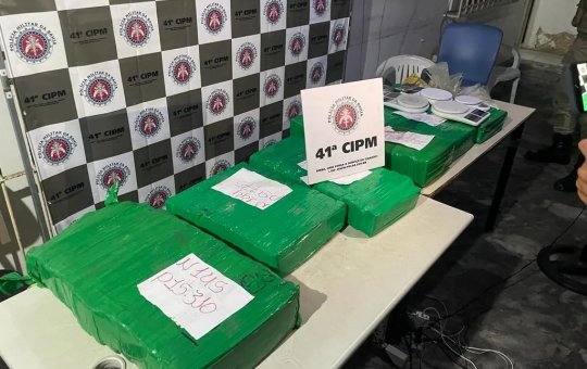 80 kg de maconha são apreendidos pela PM no Engenho Velho da Federação