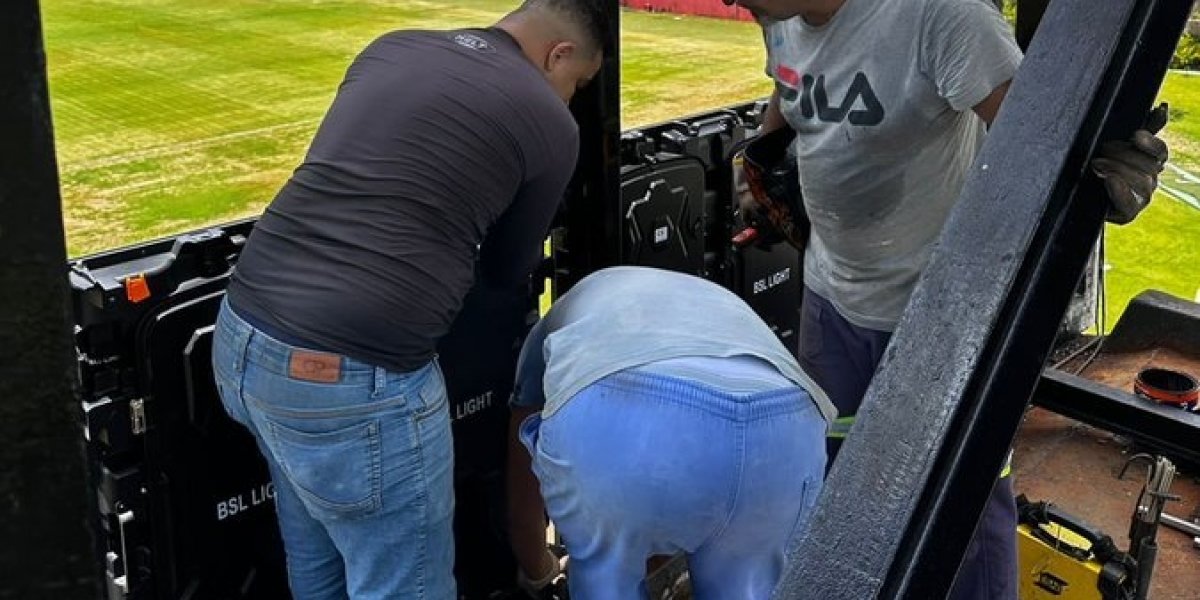 Vitória instala novo placar eletrônico no Barradão