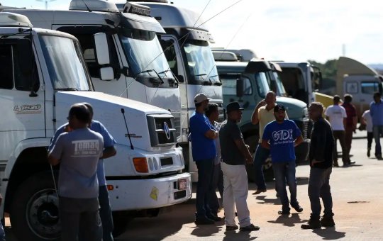 PRF inicia fiscalização educativa sobre exame toxicológico