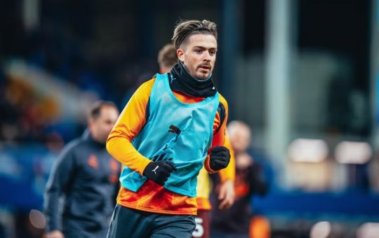 Jogador do Manchester City que brigou com Felipe Melo tem casa assaltada