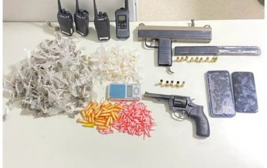 Duas pessoas morrem em confronto com policiais na Boca do Rio