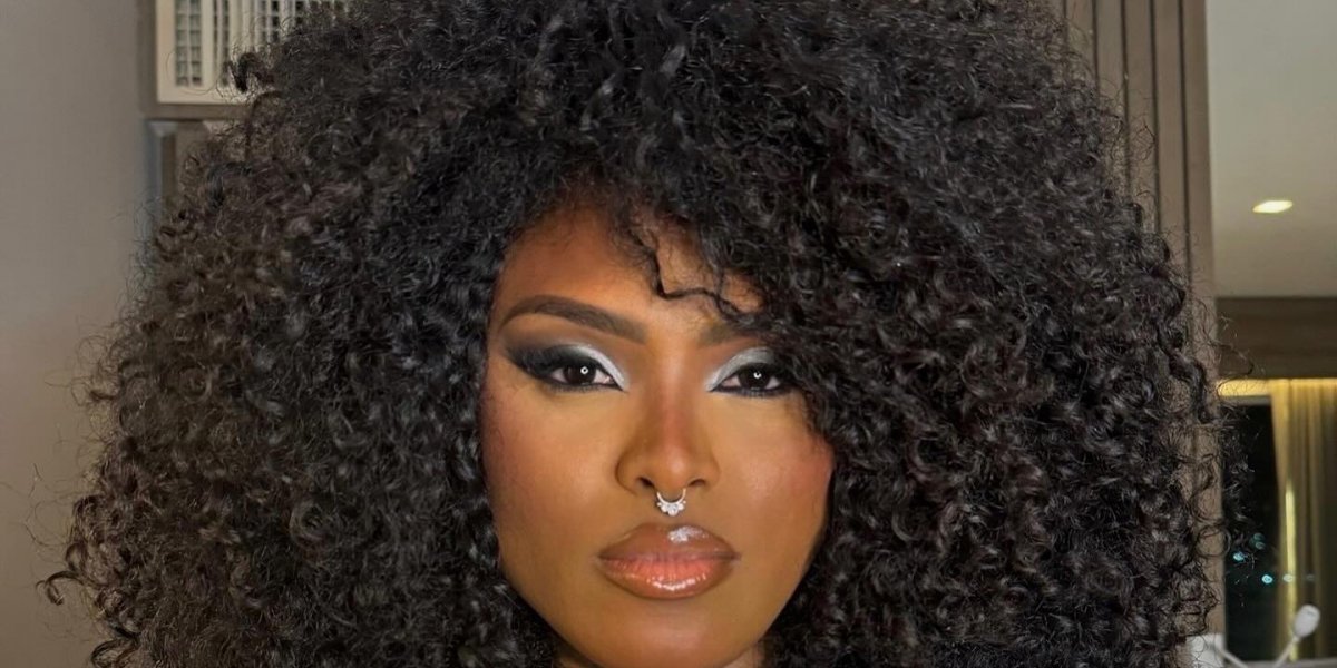 "Prega o que não faz", diz A Dama ao criticar Pabllo Vittar