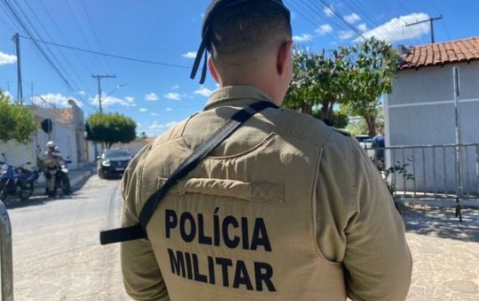 Mãe chama a polícia após filho descumprir medida protetiva na Bahia