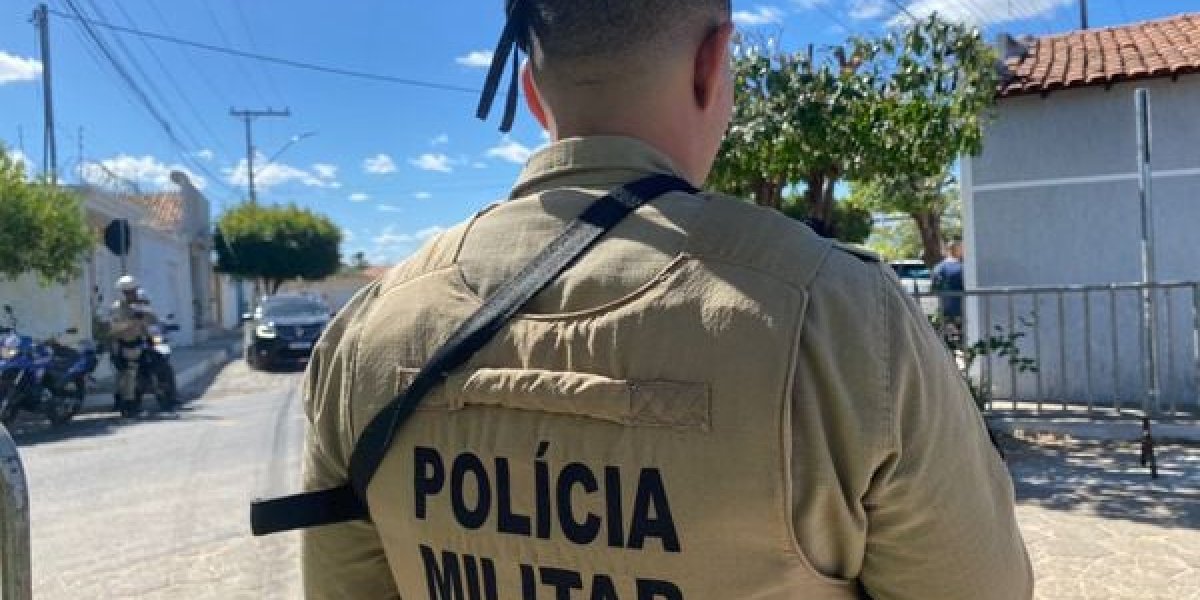 Mãe chama a polícia após filho descumprir medida protetiva na Bahia