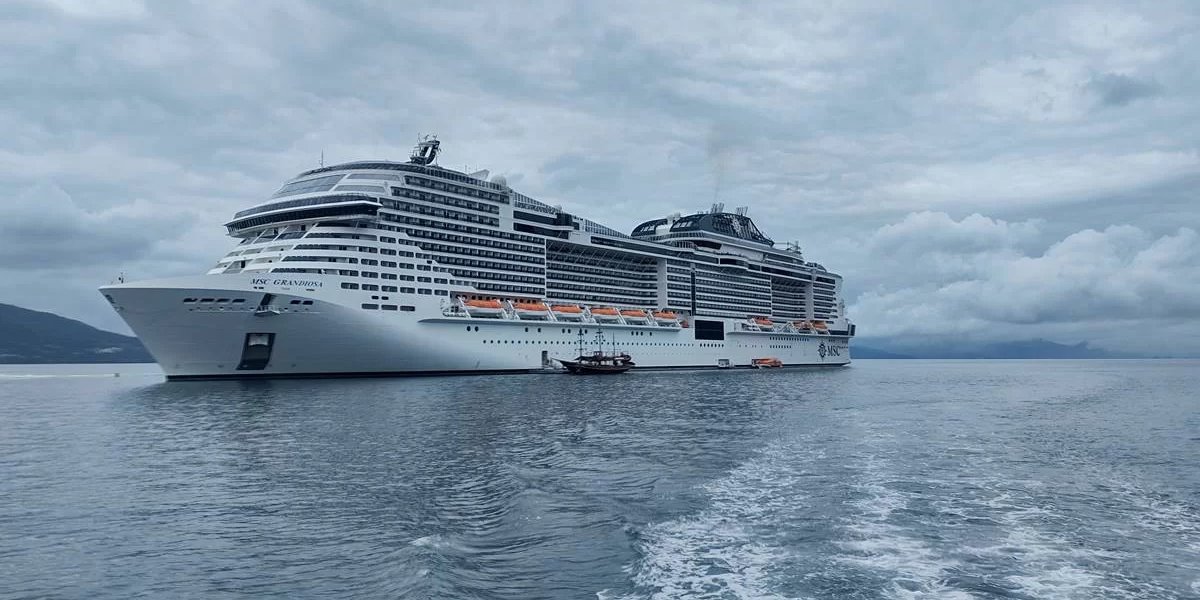 Chegam ao 3º dia as buscas pelo passageiro que caiu de cruzeiro