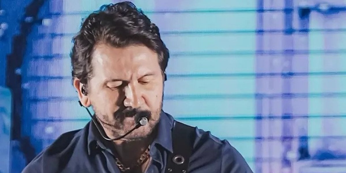 Cantor sertanejo é expulso de hotel após criticar estrutura do quarto