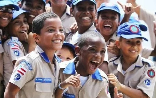 Inscrições para sorteio de vagas em creches e colégios militar estão abertas