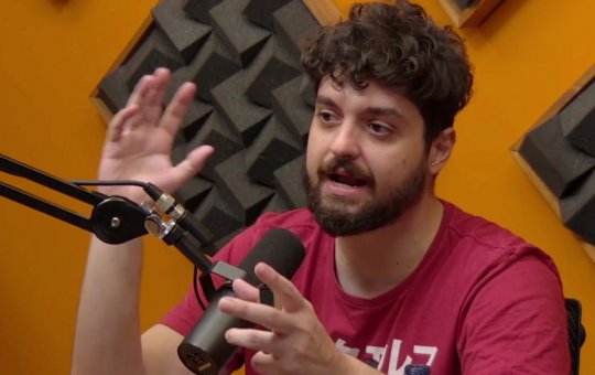 Youtube bane todos os canais de Monark da plataforma