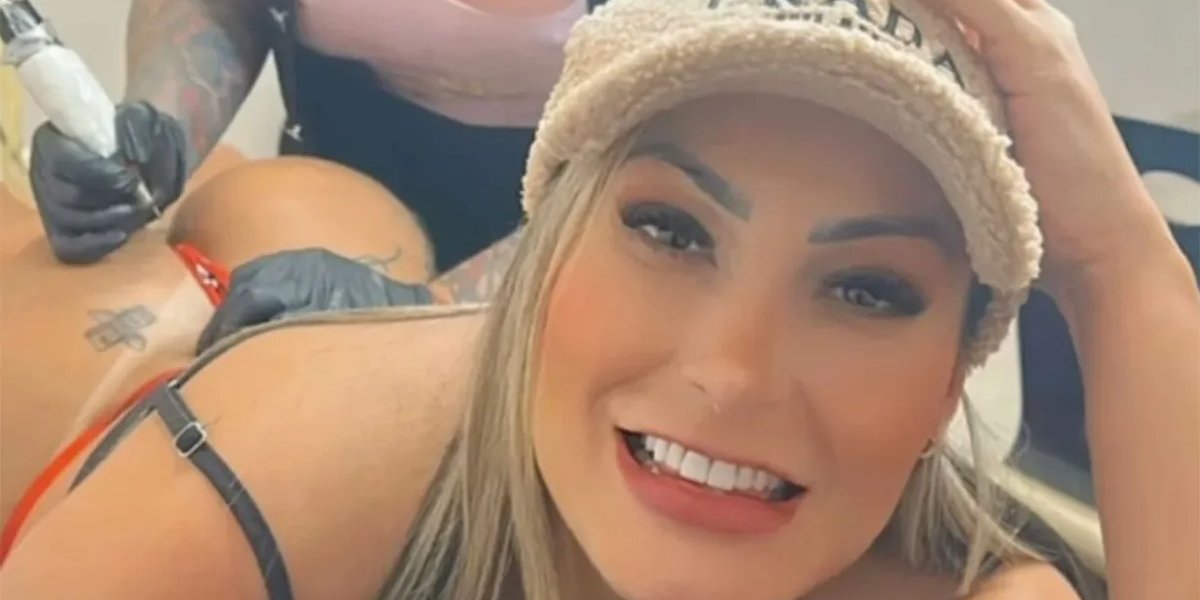 Andressa Urach choca a web ao mostrar corpo coberto por tatuagens