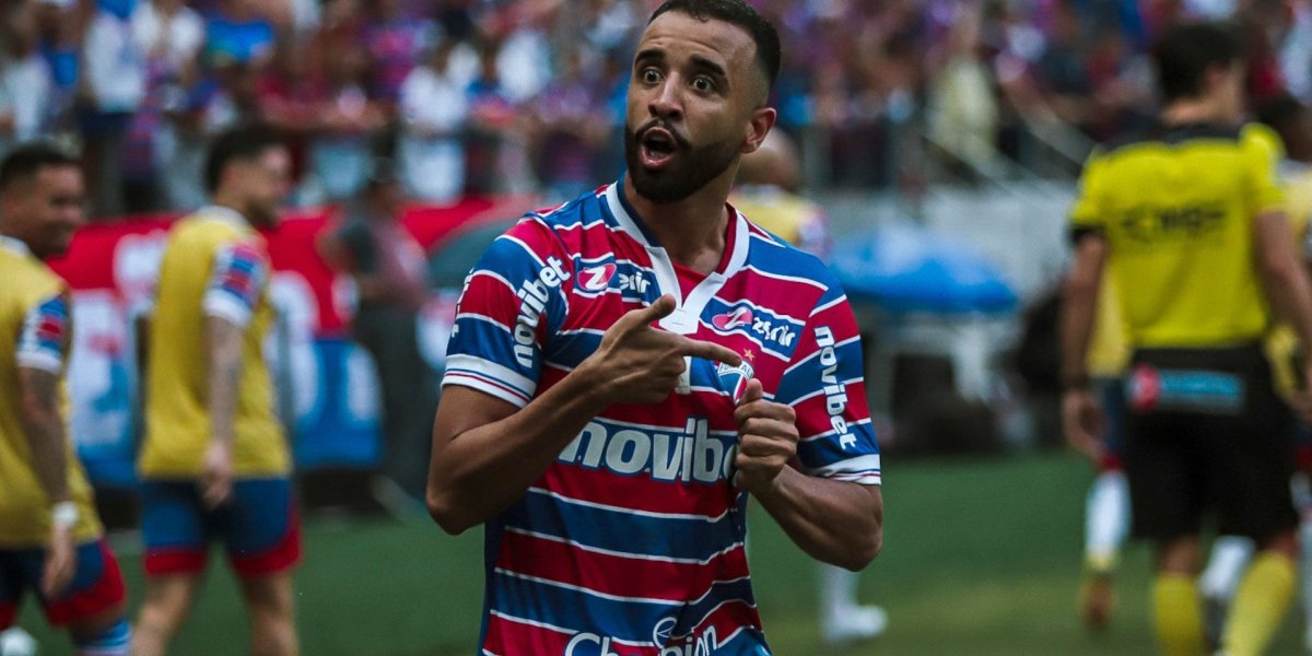 Bahia se aproxima de acordo com meio-campista do Fortaleza