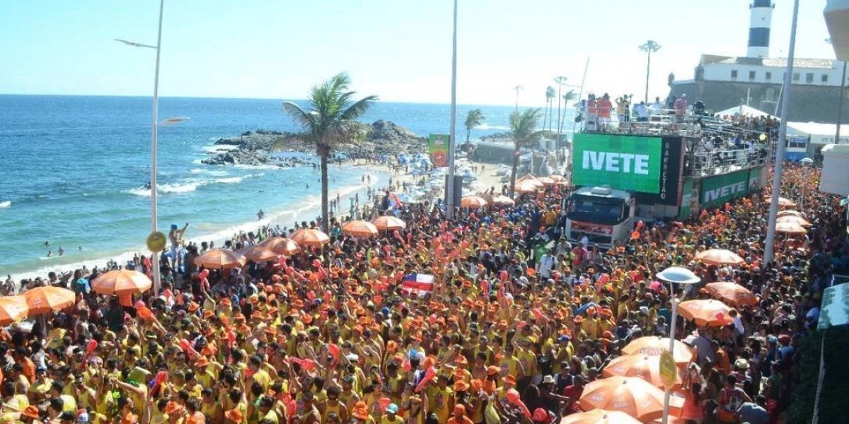 Carnaval de Salvador terá carros-pipa para conter calor dos foliões