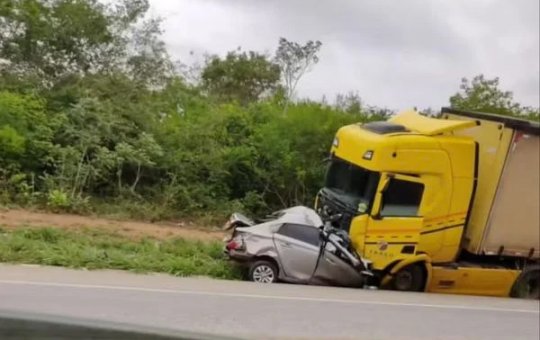 Acidente na BR-116 deixa quatro pessoas mortas