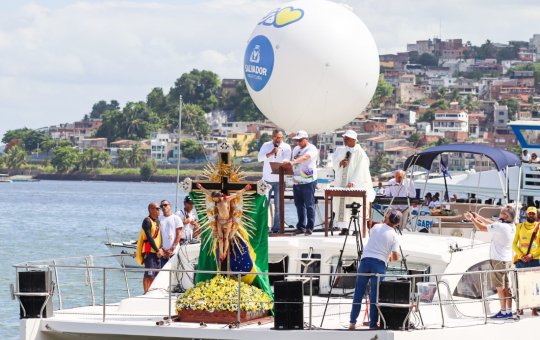Procissão marítima marca festejos em honra ao Senhor do Bonfim