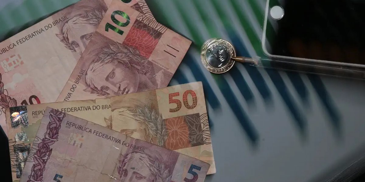 Brasileiros ainda não sacaram R$ 7,51 bilhões de valores a receber