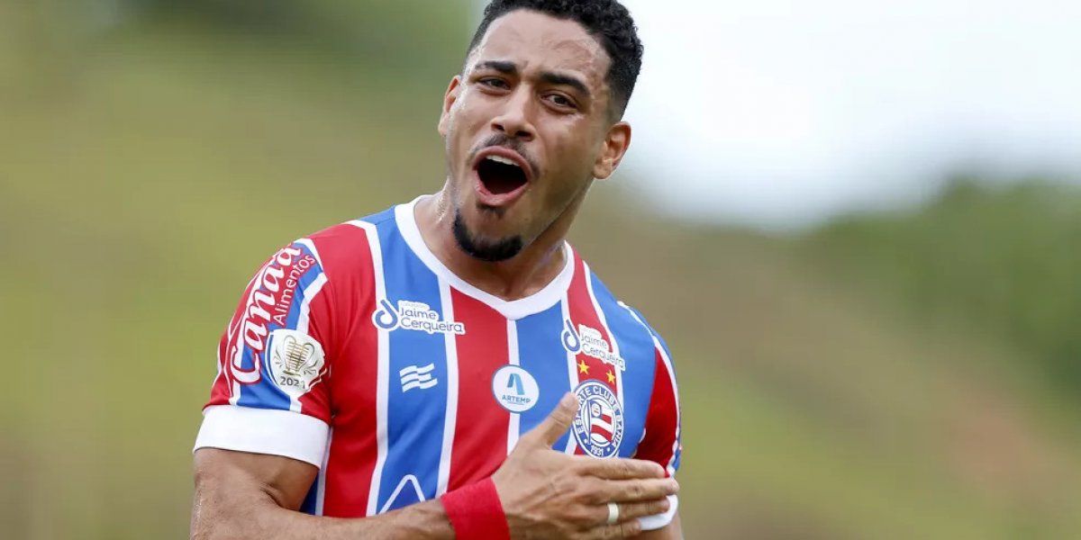Ceará encaminha contratação de lateral do Bahia