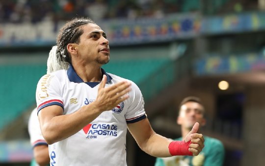 Jacaré se despede do Bahia: "Uma honra vestir o manto tricolor"