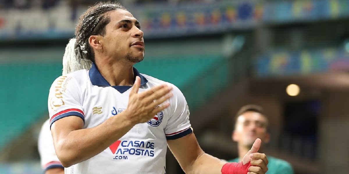 Jacaré se despede do Bahia: "Uma honra vestir o manto tricolor"