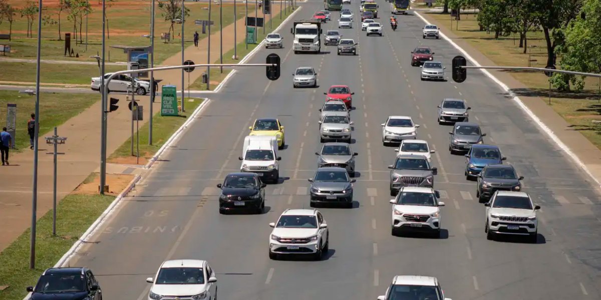 Dnit intensificará notificação de dívidas de proprietários de veículos