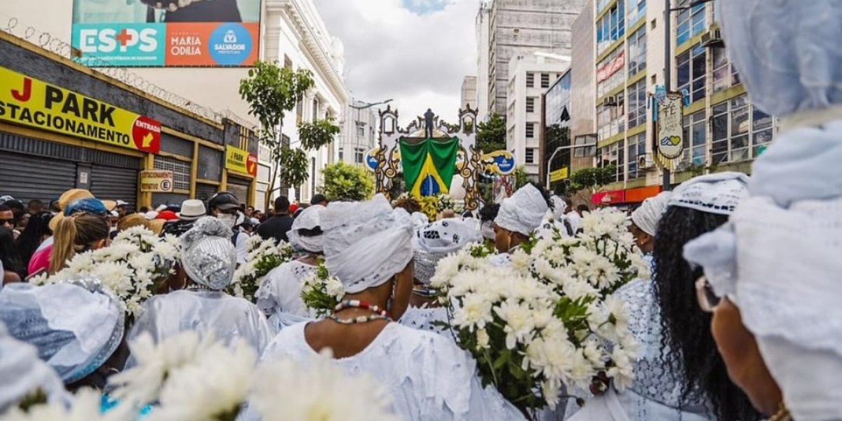 Lavagem do Bonfim reúne multidão em celebração aos 270 anos da basílica