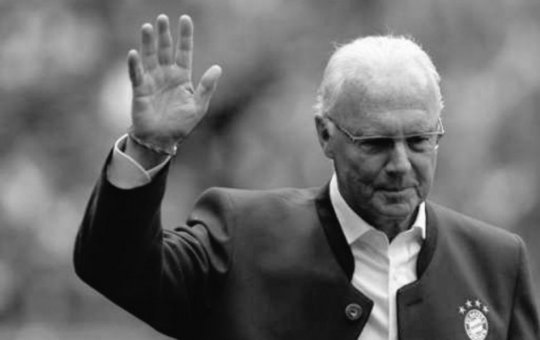 Franz Beckenbauer é sepultado em cerimônia privada em Munique
