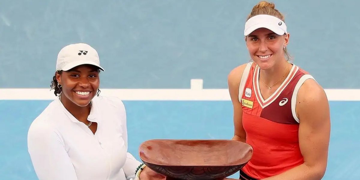 Bia Haddad é campeã de duplas do WTA 500 de Adelaide, na Austrália