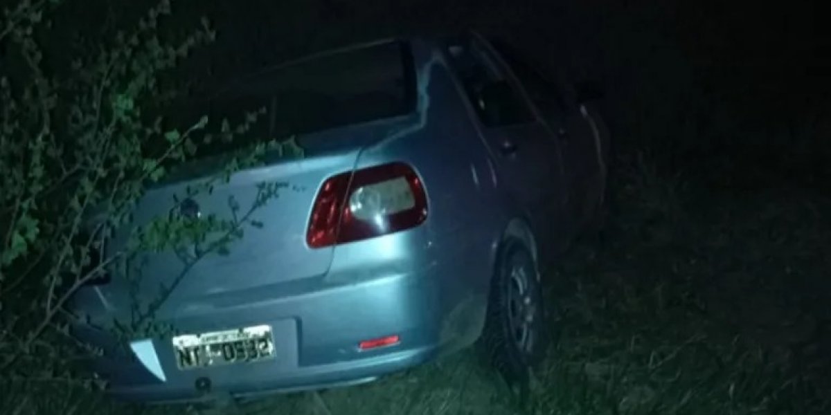 Três pessoas morrem em grave acidente entre carro e moto na BA-250