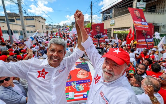 A caminho de Salvador, Lula pode trazer anúncio de obras do PAC para a Bahia