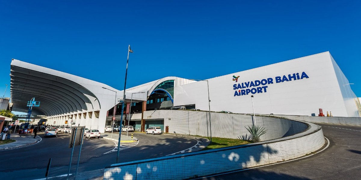 Avião faz pouso de emergência no aeroporto de Salvador