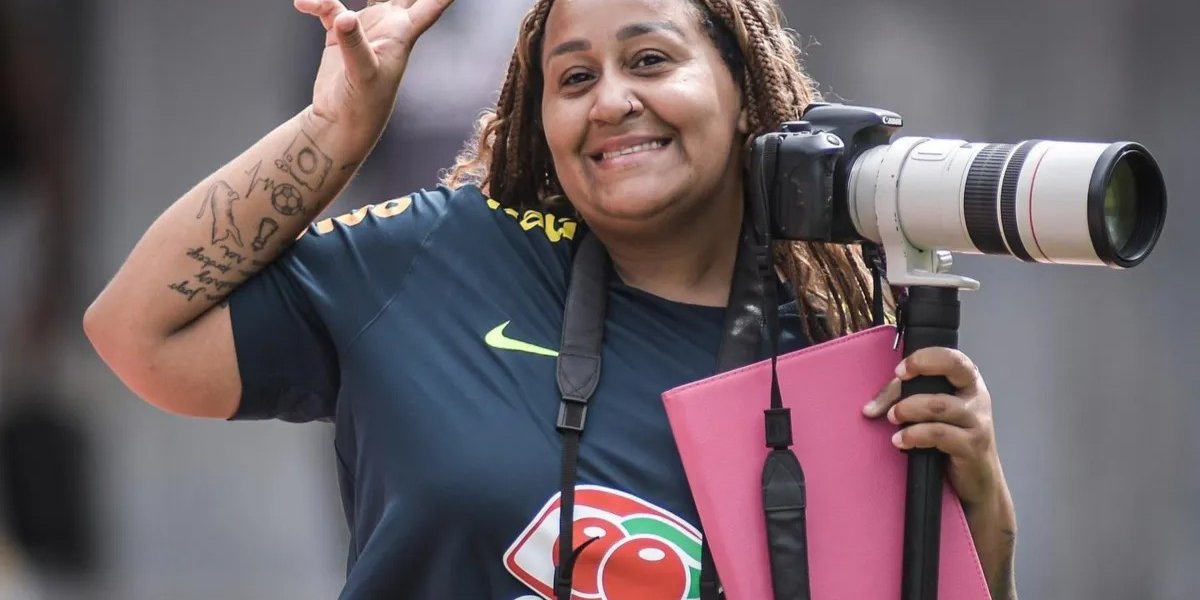 Fotógrafa é vítima de injúria racial em duelo entre Bahia e Jequié